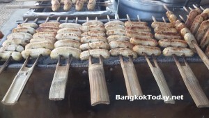 ขายกล้วยปิ้ง รายได้หลักแสนต่อเดือน