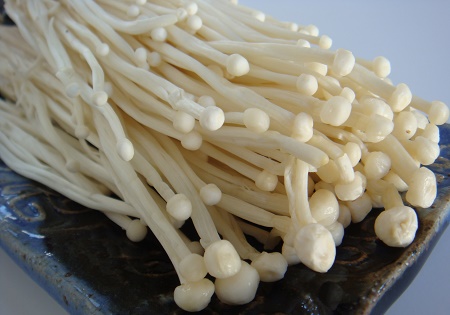 เห็ดเข็มทอง